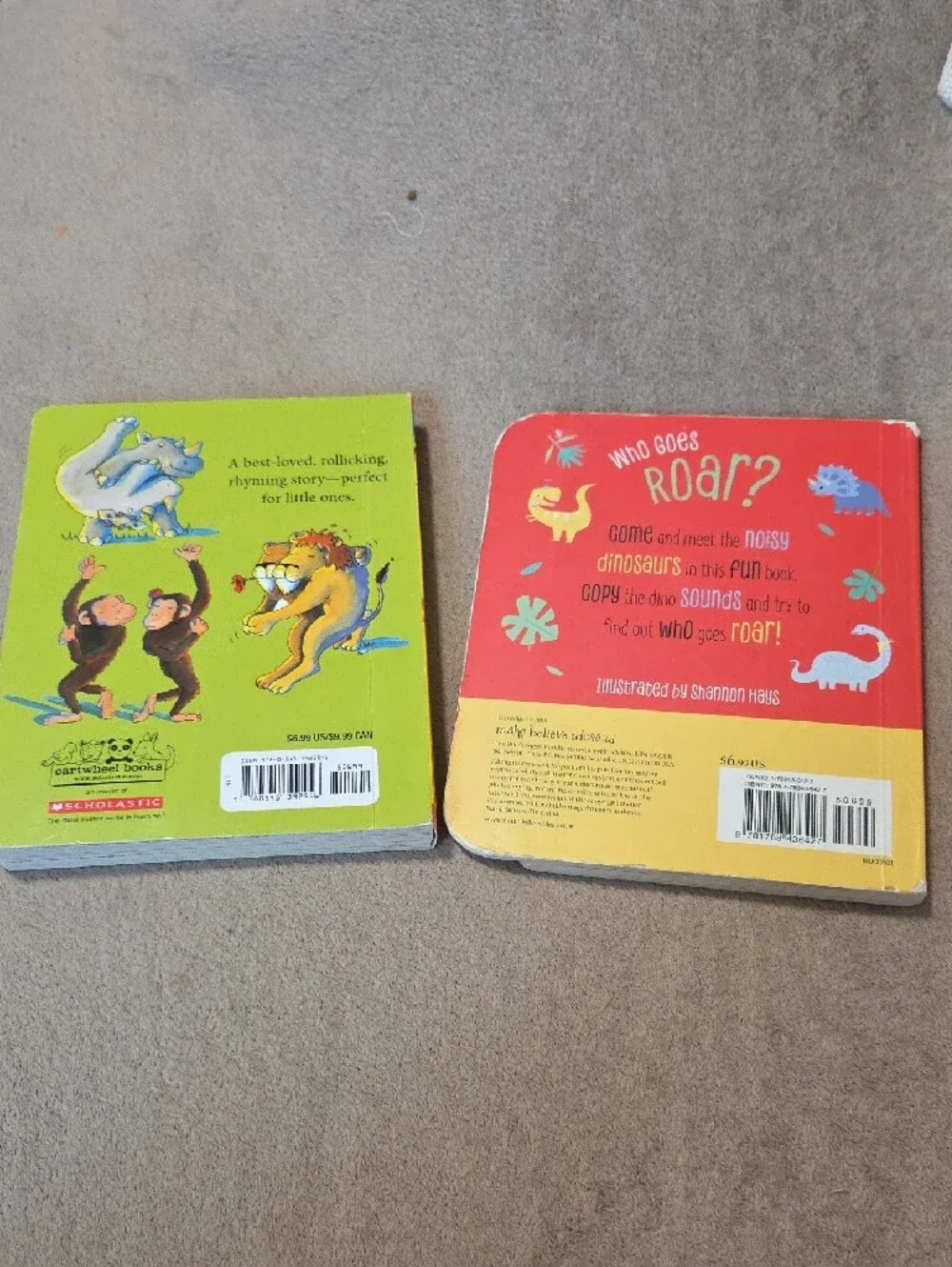 Giraffes Can't Dance & Who Goes Roar? Board Book Set - Blue & Red